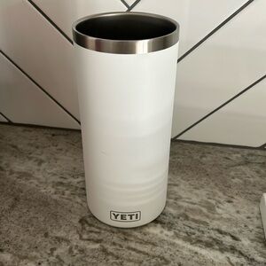 YETI Wine chiller